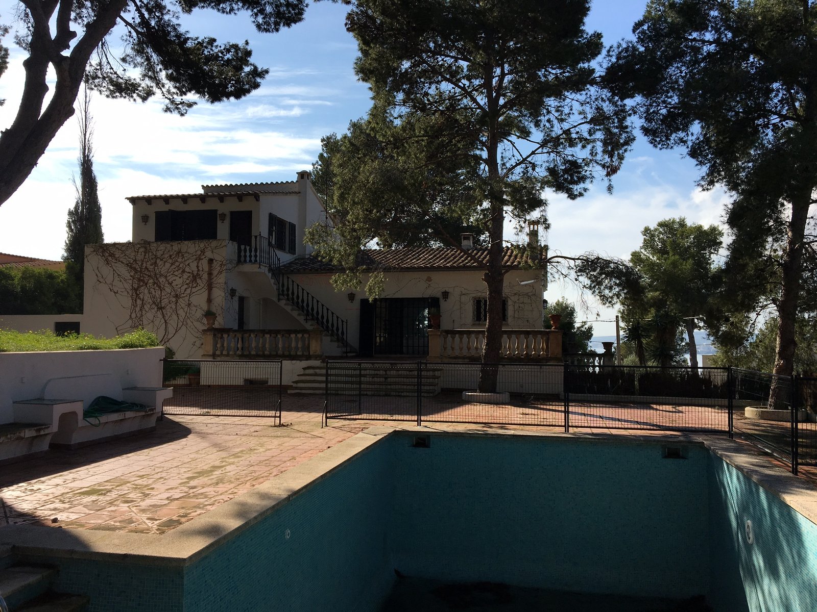 PMI ESTATES MALLORCA Sea view property in Portals Nous with great